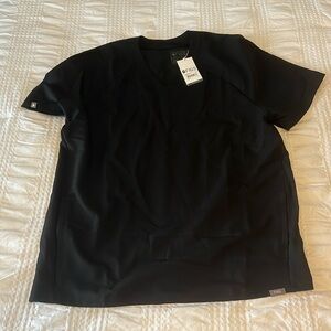 Black figs scrub top